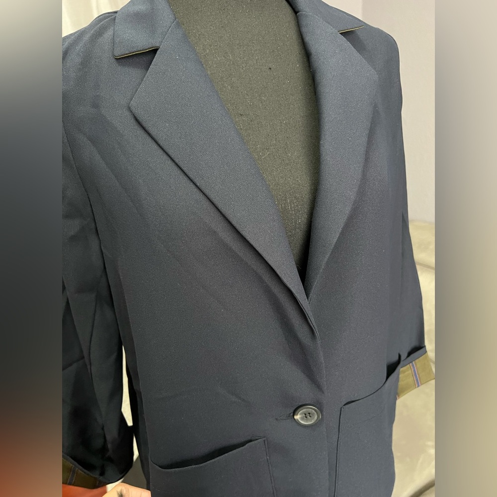 Blazer - Picture 6 of 7